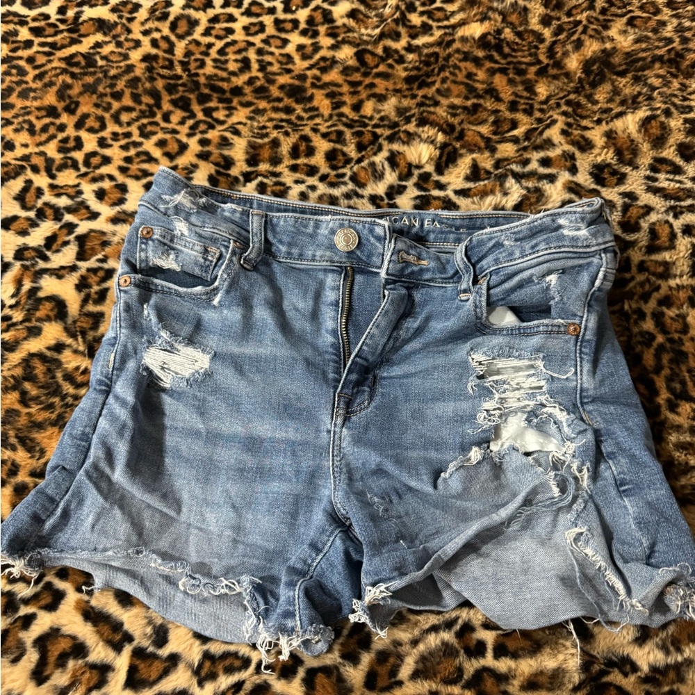 Distressed shorts